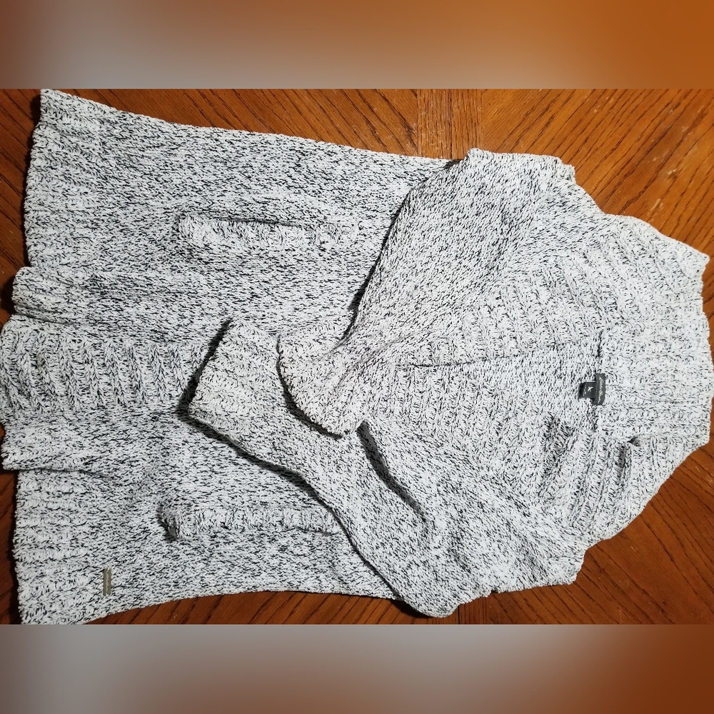 Eddie Bauer Women's Black and White Cardigan